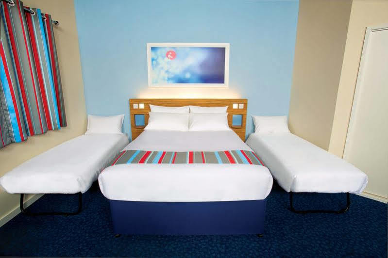 Travelodge Inverness Fairways Zewnętrze zdjęcie